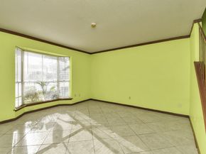 9350 Country Creek Drive 6, Houston TX 77036