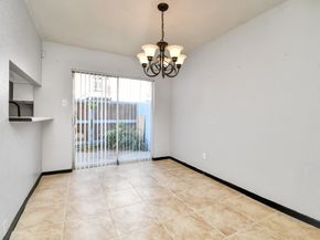 9350 Country Creek Drive 6, Houston TX 77036