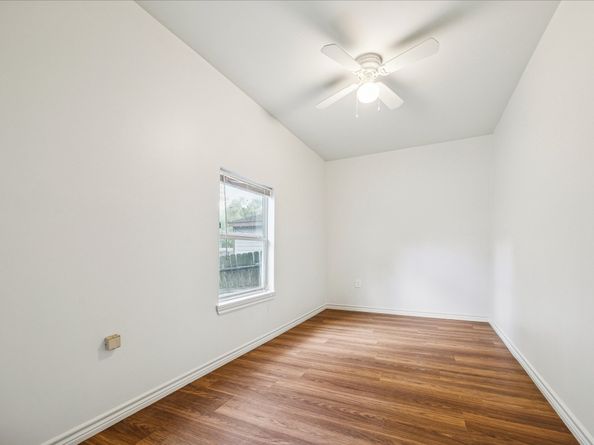 7933 Elwood Street, Houston TX 77012