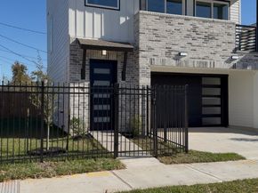 4702 Coke Street, Houston TX 77020