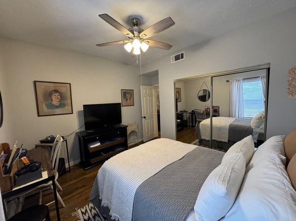 2011 Spenwick Drive 511, Houston TX 77055