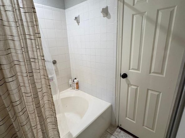 2011 Spenwick Drive 511, Houston TX 77055