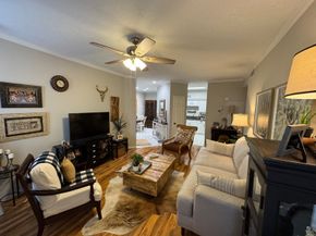 2011 Spenwick Drive 511, Houston TX 77055