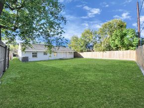 5959 Belmark Street, Houston TX 77033