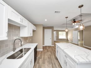 5959 Belmark Street, Houston TX 77033