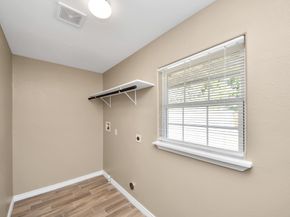 5959 Belmark Street, Houston TX 77033