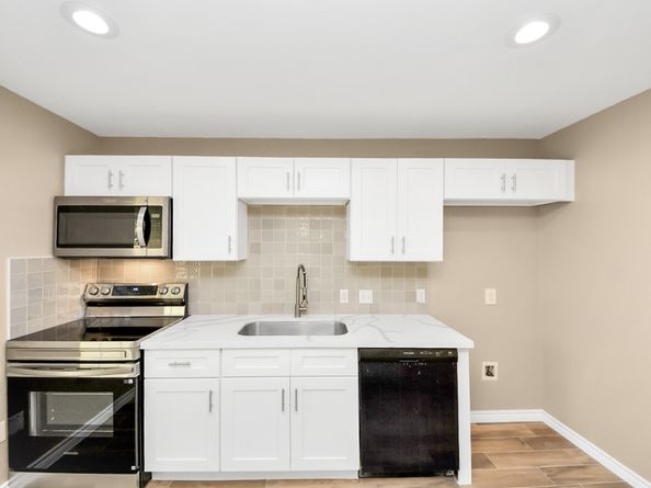 5959 Belmark Street, Houston TX 77033