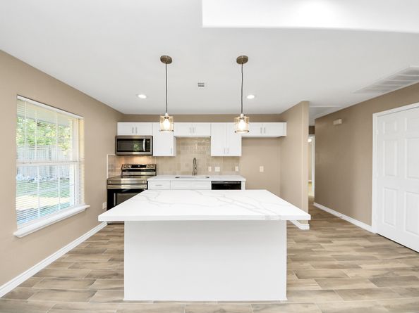 5959 Belmark Street, Houston TX 77033