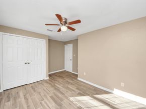 5959 Belmark Street, Houston TX 77033