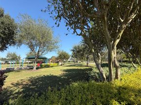 8615 TARTAN WALK Lane, Houston TX 77075