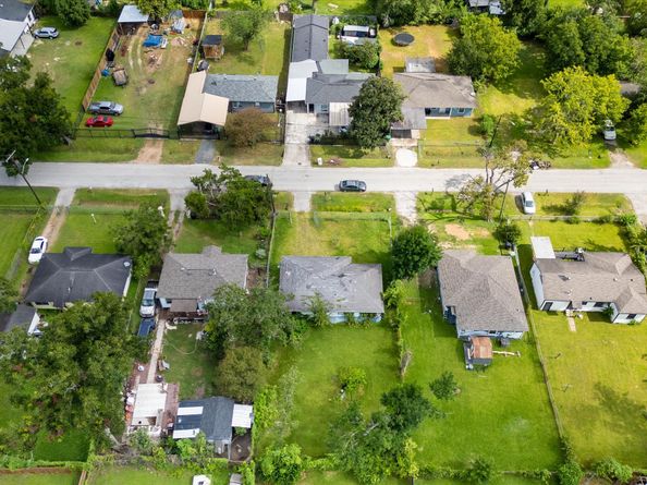 7926 Linda Vista Road, Houston TX 77028