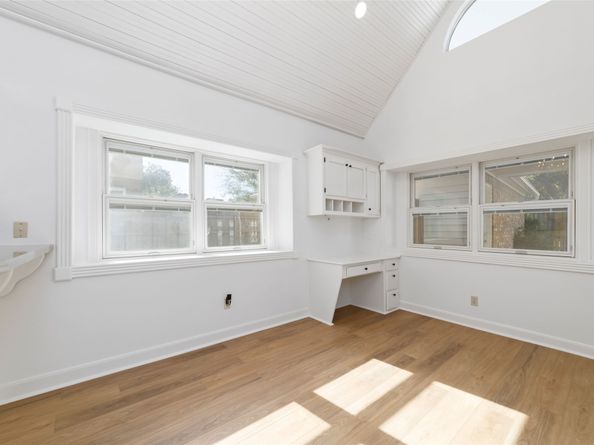 6306 Castle Lane Drive, Houston TX 77066