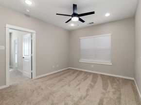 6716 PARKER OAKS Lane, Houston TX 77076