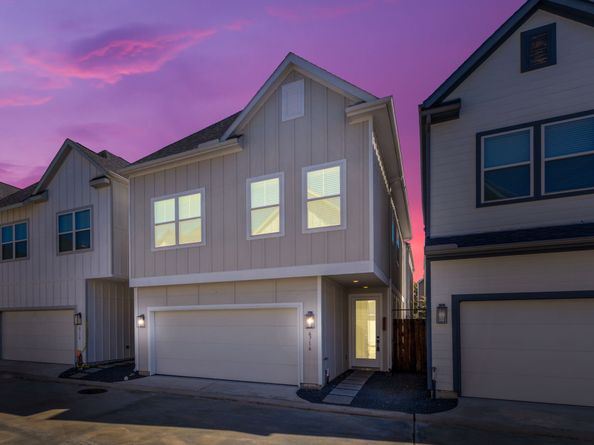 6716 PARKER OAKS Lane, Houston TX 77076