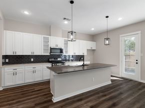 6716 PARKER OAKS Lane, Houston TX 77076