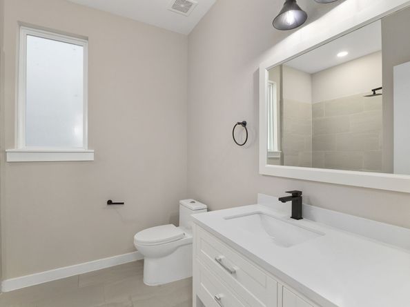 6716 PARKER OAKS Lane, Houston TX 77076