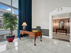 5050 Ambassador Way 314, Houston TX 77056