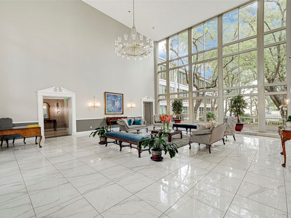 5050 Ambassador Way 314, Houston TX 77056