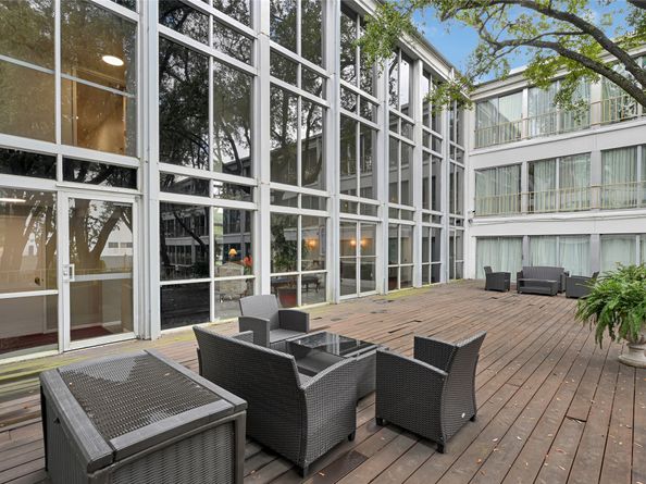 5050 Ambassador Way 314, Houston TX 77056