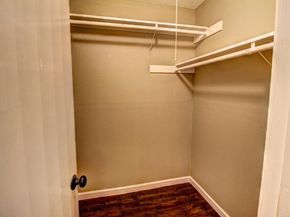 9138 Wilcrest Drive 9138, Houston TX 77099