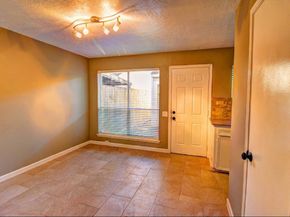 9138 Wilcrest Drive 9138, Houston TX 77099