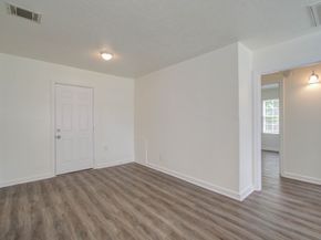 5213 Malmedy Road, Houston TX 77033