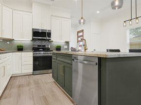 7805 Dyer Street, Houston TX 77088