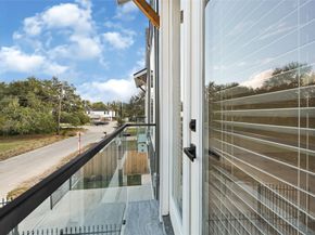 7805 Dyer Street, Houston TX 77088