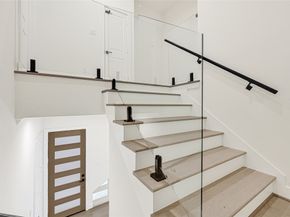 7805 Dyer Street, Houston TX 77088