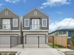 7805 Dyer Street, Houston TX 77088