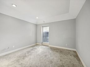 220 E 8th Street, Houston TX 77007