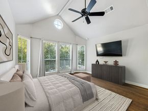 220 E 8th Street, Houston TX 77007