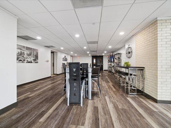 2016 Main Street 2417, Houston TX 77002