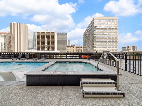 2016 Main Street 2417, Houston TX 77002