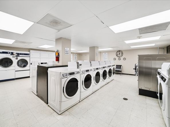 2016 Main Street 2417, Houston TX 77002