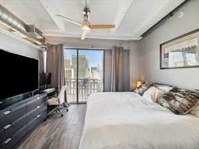 2016 Main Street 2417, Houston TX 77002