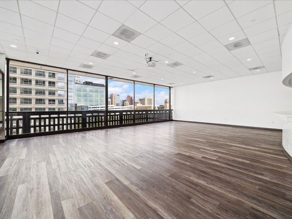 2016 Main Street 2417, Houston TX 77002