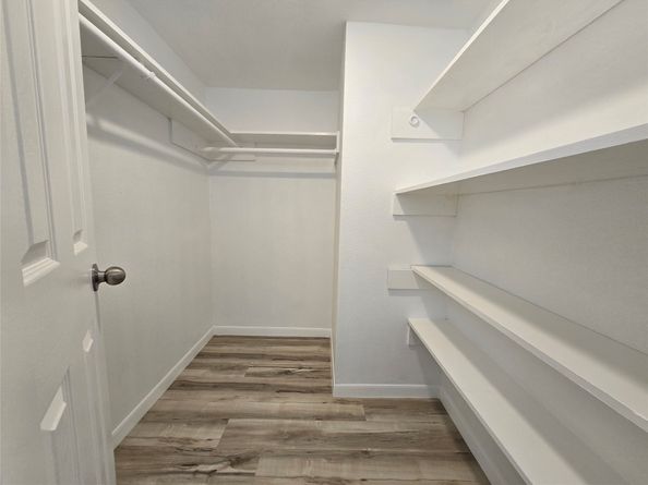 12660 Ashford Point Drive 402, Houston TX 77082