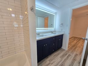 12660 Ashford Point Drive 402, Houston TX 77082