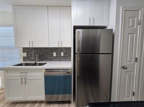 12660 Ashford Point Drive 402, Houston TX 77082