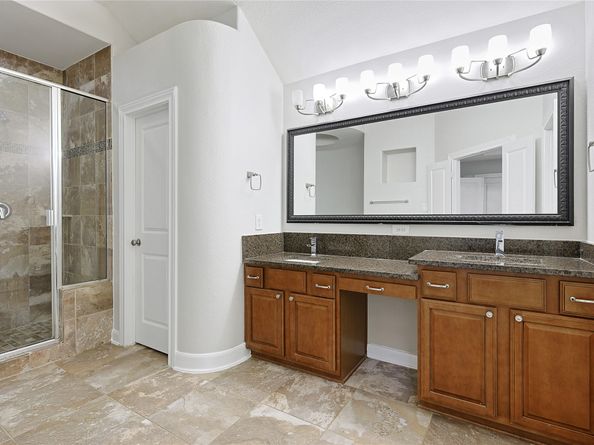 5166 Oasis Park, Houston TX 77021