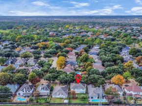 10810 Desert Springs Circle, Houston TX 77095