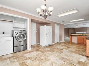 10810 Desert Springs Circle, Houston TX 77095