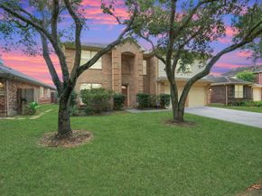 10810 Desert Springs Circle, Houston TX 77095