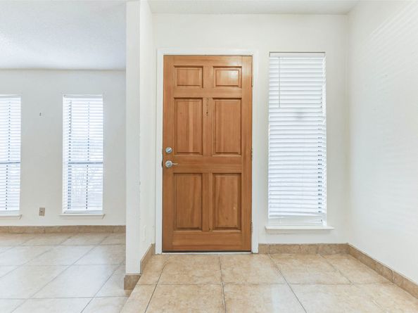 4247 Southchase Lane, Houston TX 77014