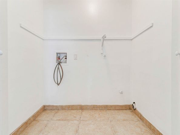 4247 Southchase Lane, Houston TX 77014