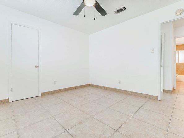 4247 Southchase Lane, Houston TX 77014