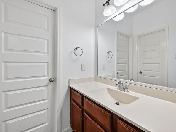 4663 Rockton Hills Lane, Sugar Land TX 77479