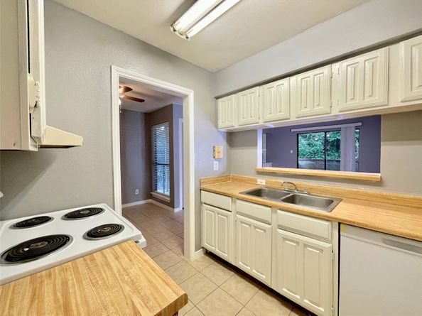 3500 Tangle Brush Drive 3, Spring TX 77381