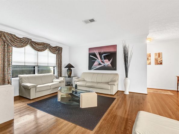 4831 Knickerbocker Street, Houston TX 77035